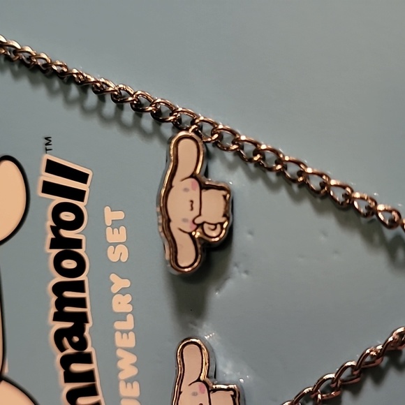 Cinnamon roll necklace set Cinnamon roll necklace set Cinnamon roll necklace set - Picture 9 of 10